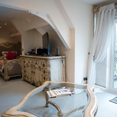 Hotel Berwick 4*