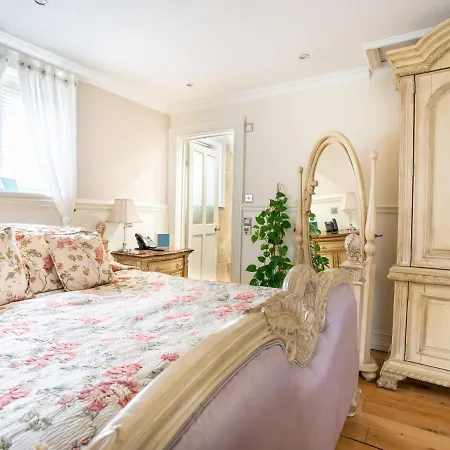 Hotel Berwick 4*